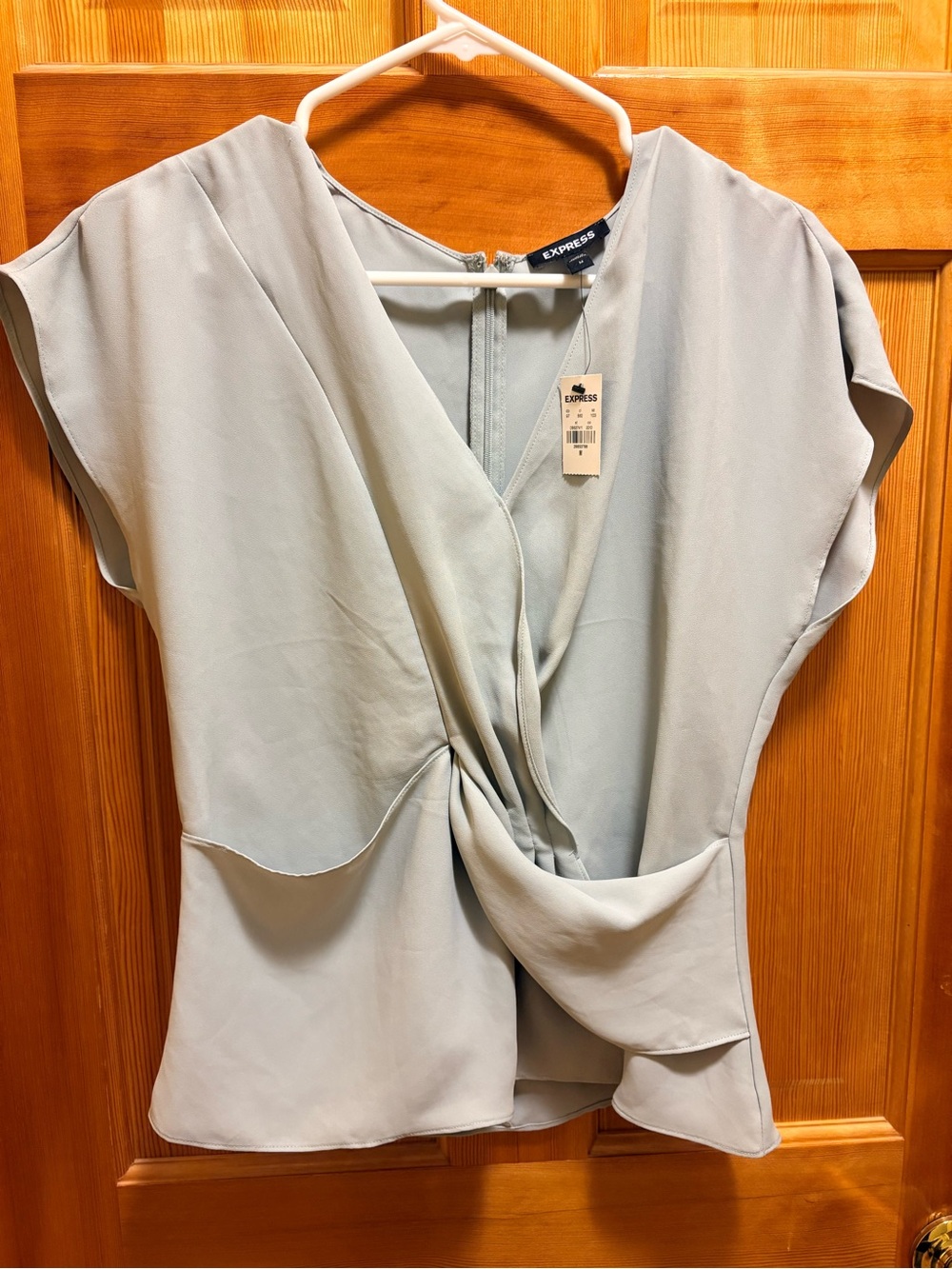 Lot of 4 ladies size M tops and jacket